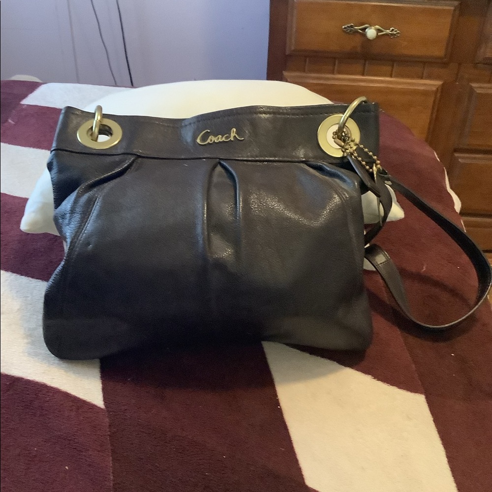 Brown coach shoulder handbag